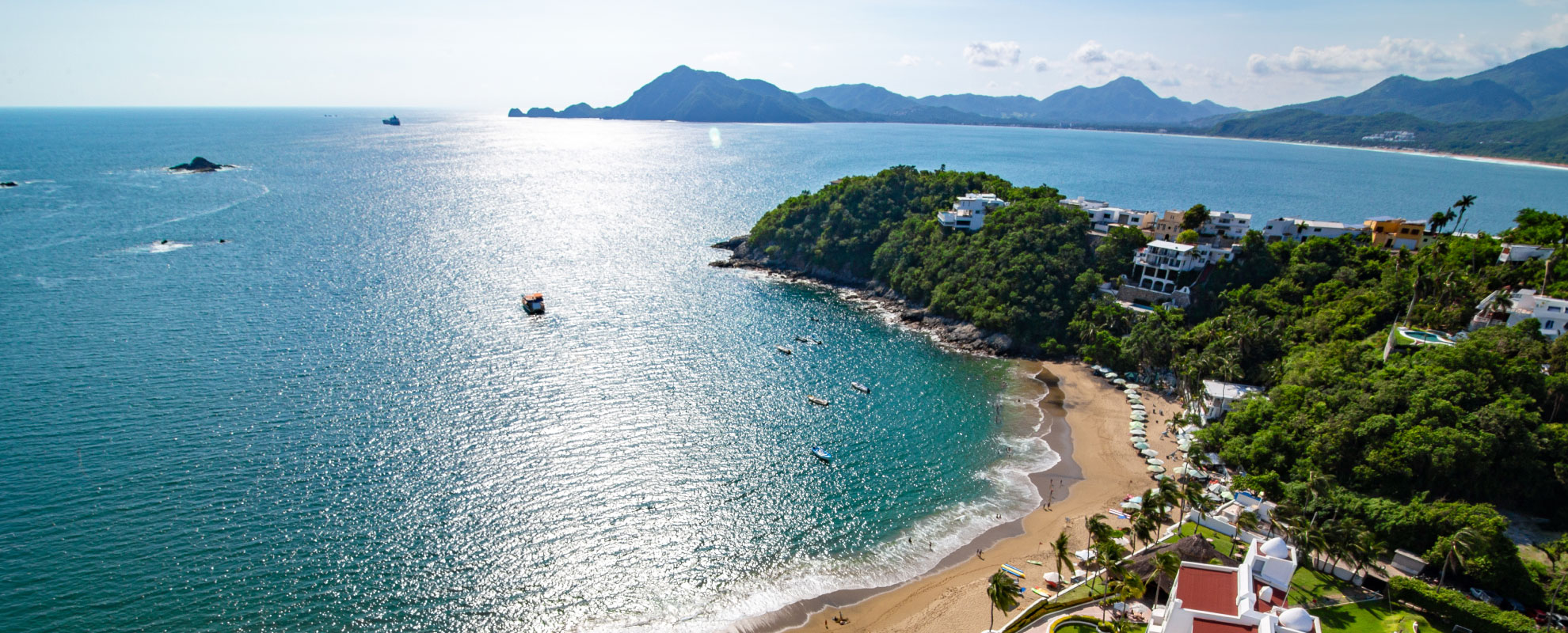 ¡LAS MEJORES VACACIONES FRENTE AL MAR: TESORO MANZANILLO!